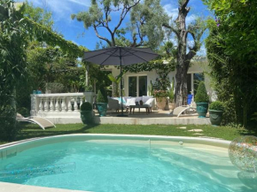Cap d'Antibes 50m from the beach 3 bedrooms/Pool